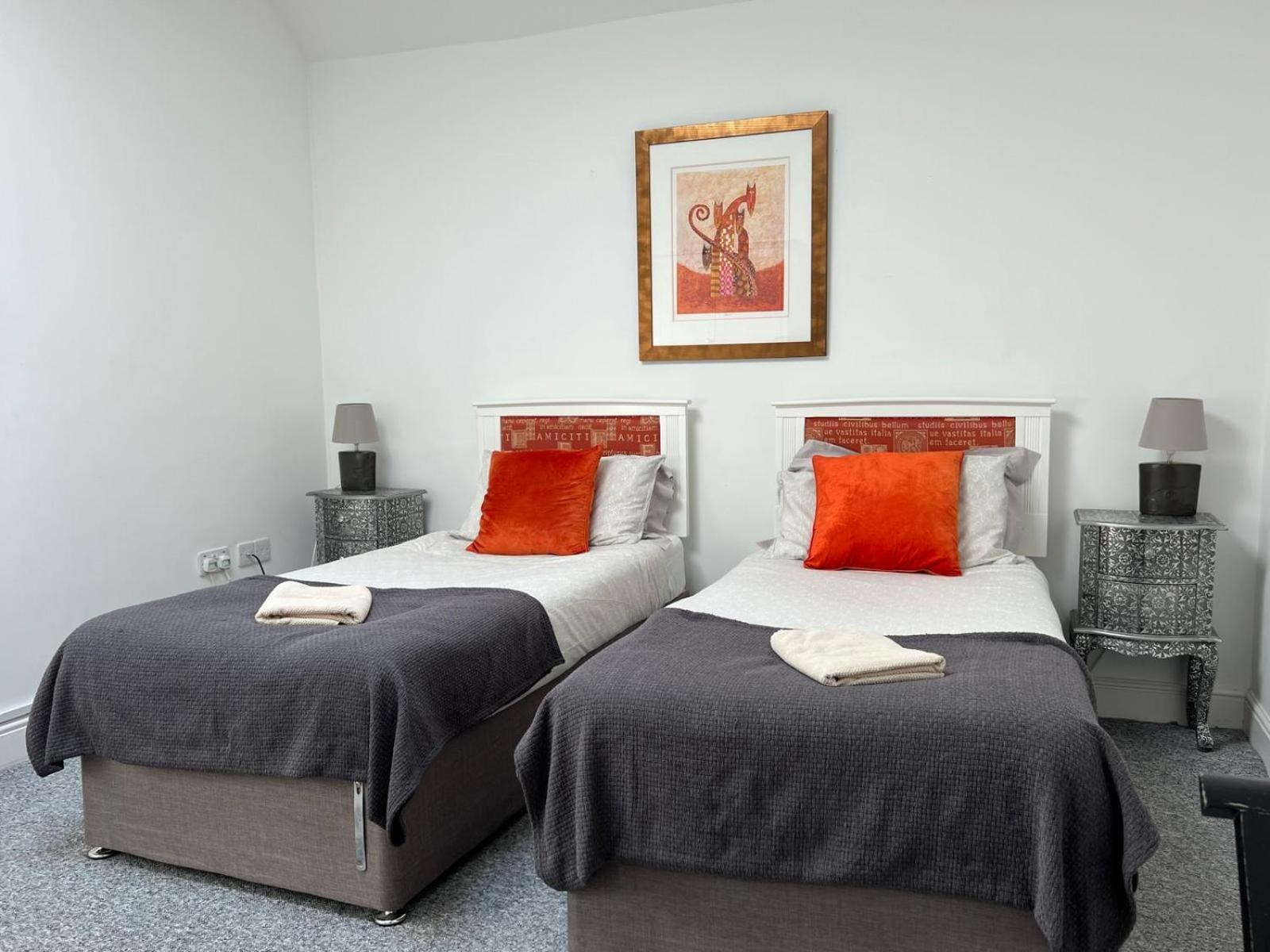Premium Apartments Thatcham Broadway Exteriér fotografie